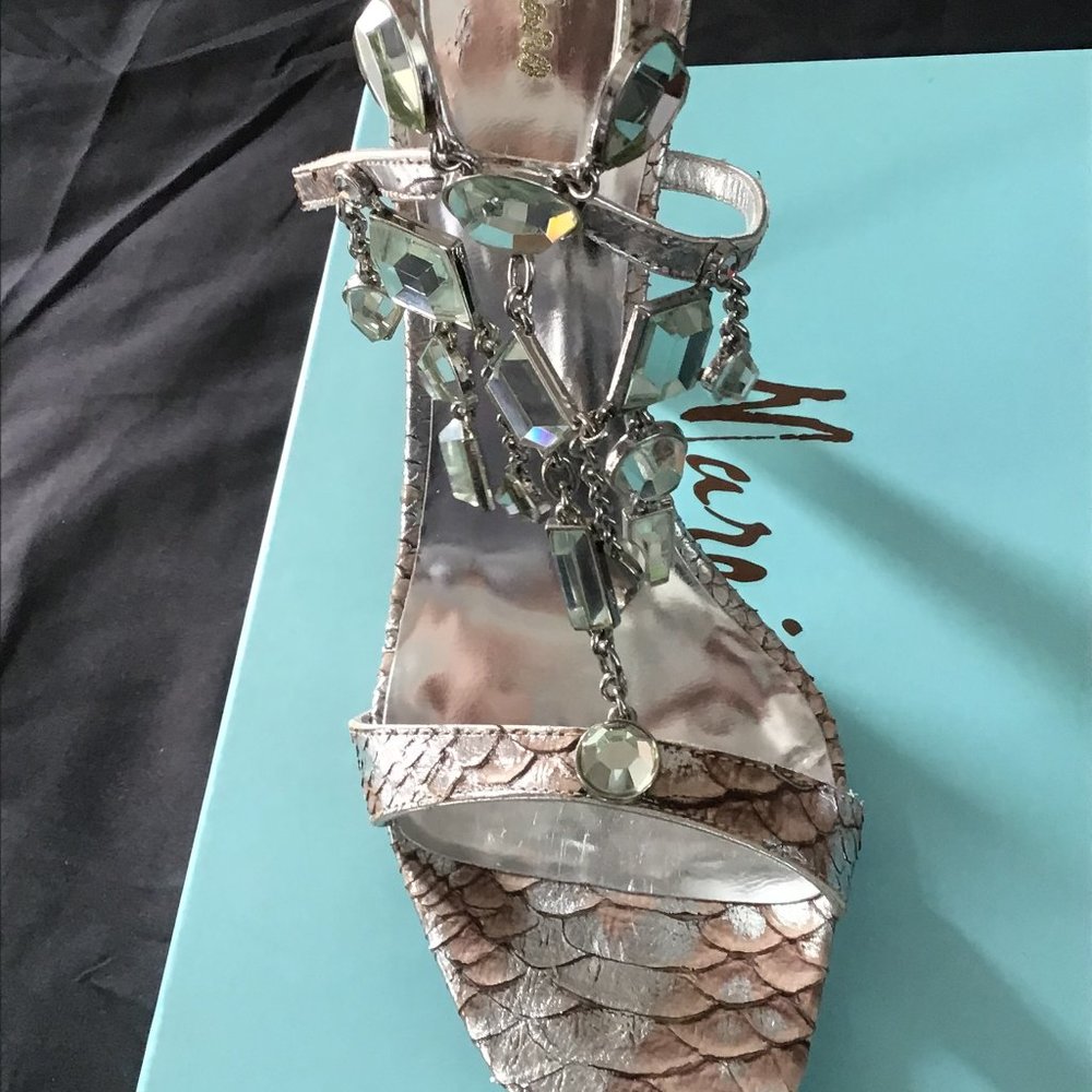 worn once  Marciano perfect condition size 10